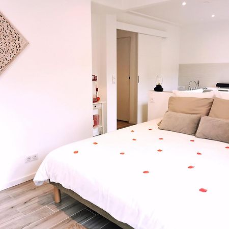 Instant Cosy Apartment Saint-Raphaël Екстериор снимка